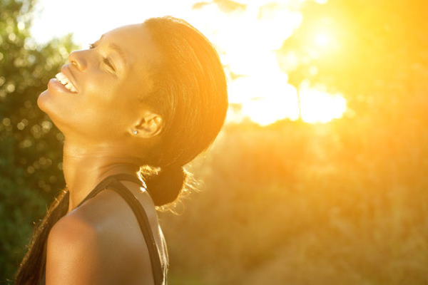 13 Ways the Sun Affects Your Body: The Good & The Bad