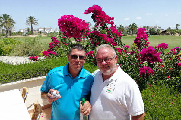Straight Down The Middle – Golf Society
