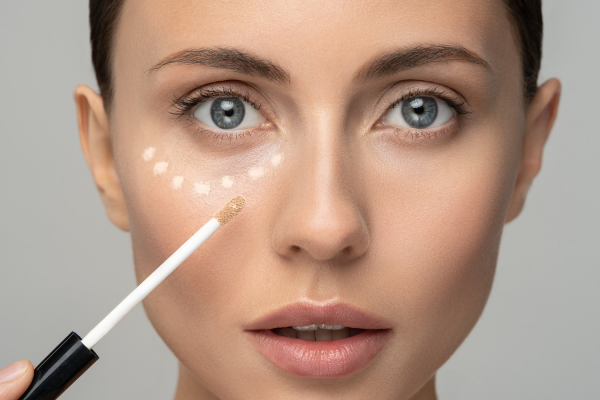 How to Apply Concealer to Flawlessly Disguise Dark Circles, Acne and More image 1