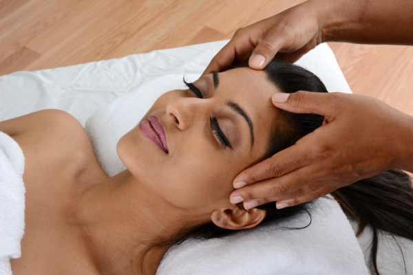 Scalp Massage, Does It Cause Hair Growth, Other Benefits & How To Do It